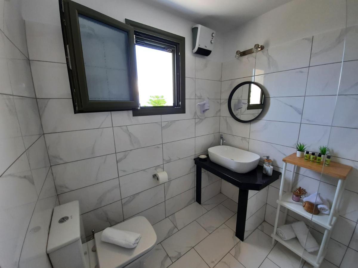 Freesia Grand Sea View Residence 斯沃伦塔 外观 照片