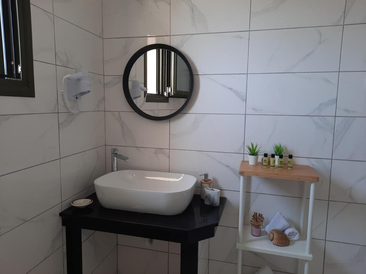 Freesia Grand Sea View Residence 斯沃伦塔 外观 照片