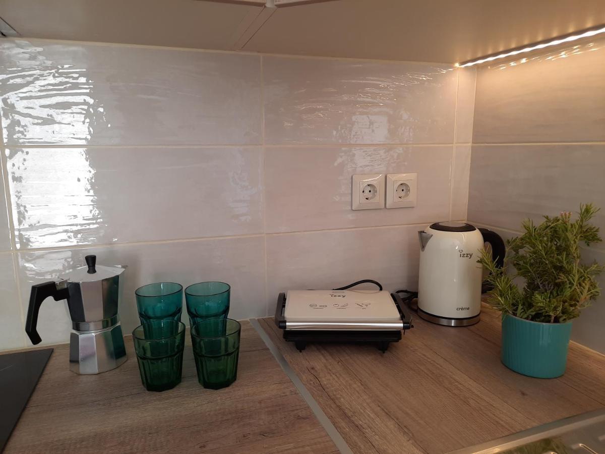 Freesia Grand Sea View Residence 斯沃伦塔 外观 照片