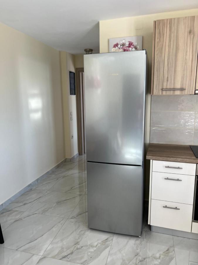 Freesia Grand Sea View Residence 斯沃伦塔 外观 照片